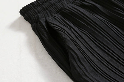 Trousers - Pleated Front & Relaxed Fit For Easy Movement