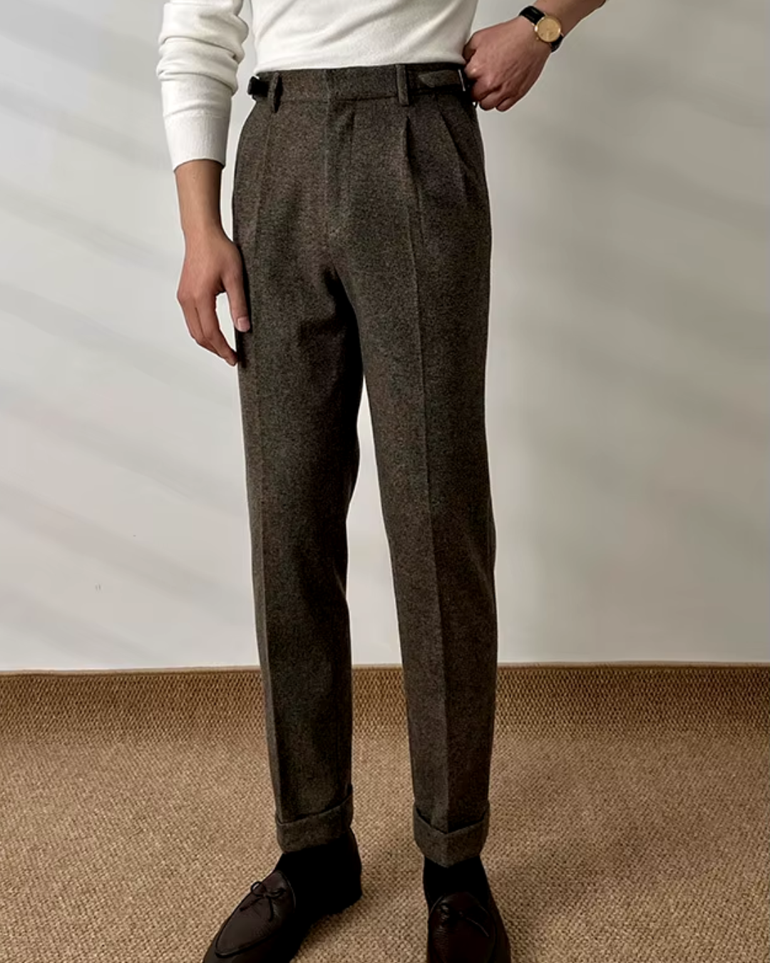Trousers - Tailored Structured Fit & Neat Close Lines