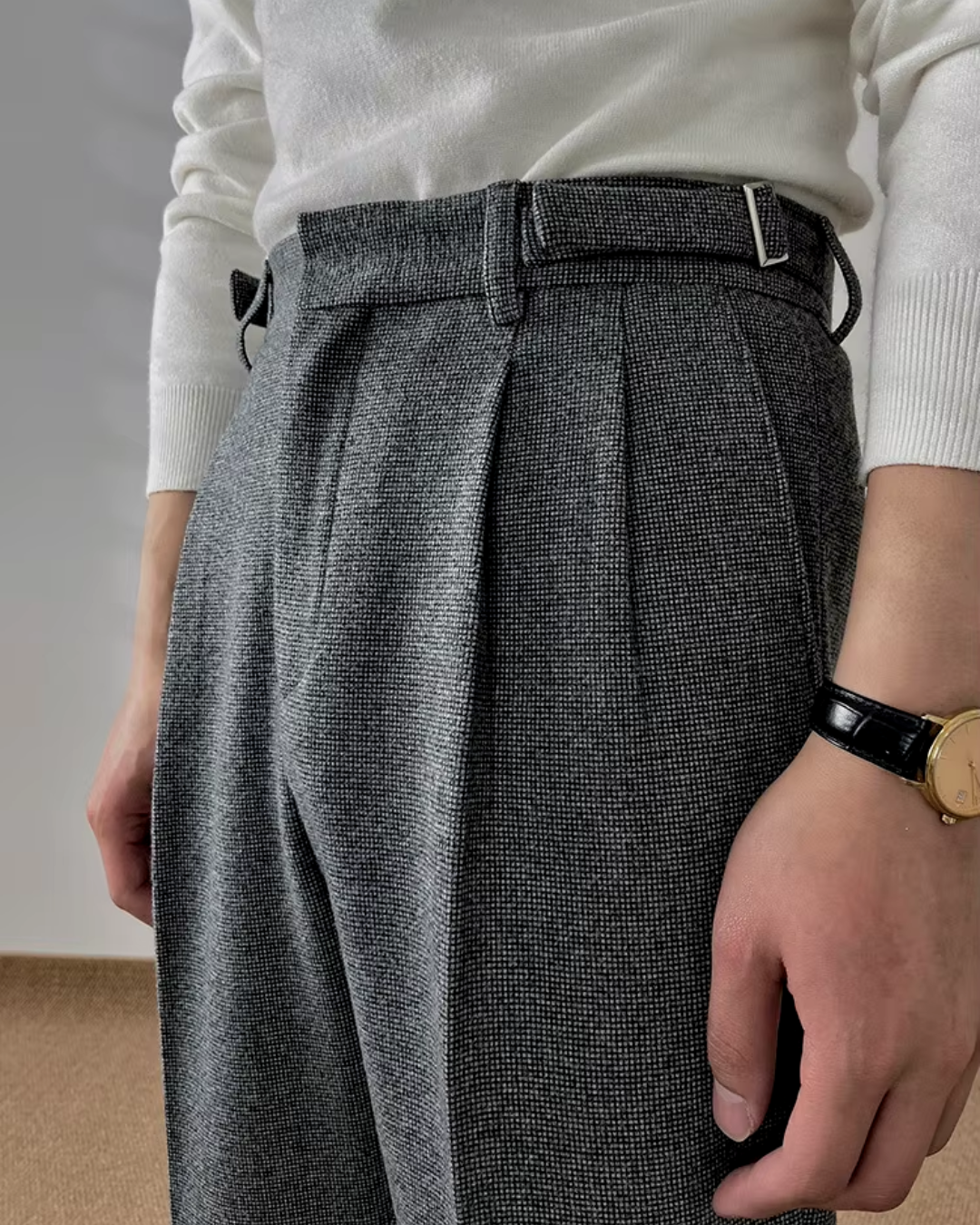 Trousers - Tailored Structured Fit & Neat Close Lines