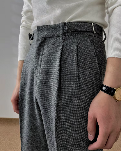 Trousers - Tailored Structured Fit & Neat Close Lines