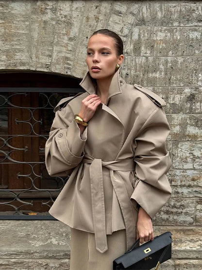 Sienna | Women's Vintage Short Trench Coat – Chic Turn-Down Collar Jacket with Shoulder Pads
