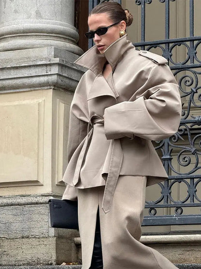 Sienna | Women's Vintage Short Trench Coat – Chic Turn-Down Collar Jacket with Shoulder Pads