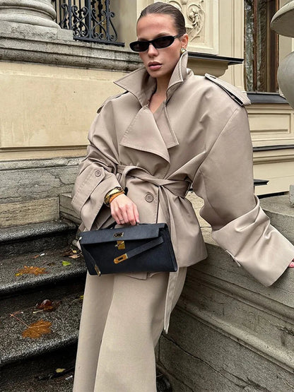 Sienna | Women's Vintage Short Trench Coat – Chic Turn-Down Collar Jacket with Shoulder Pads