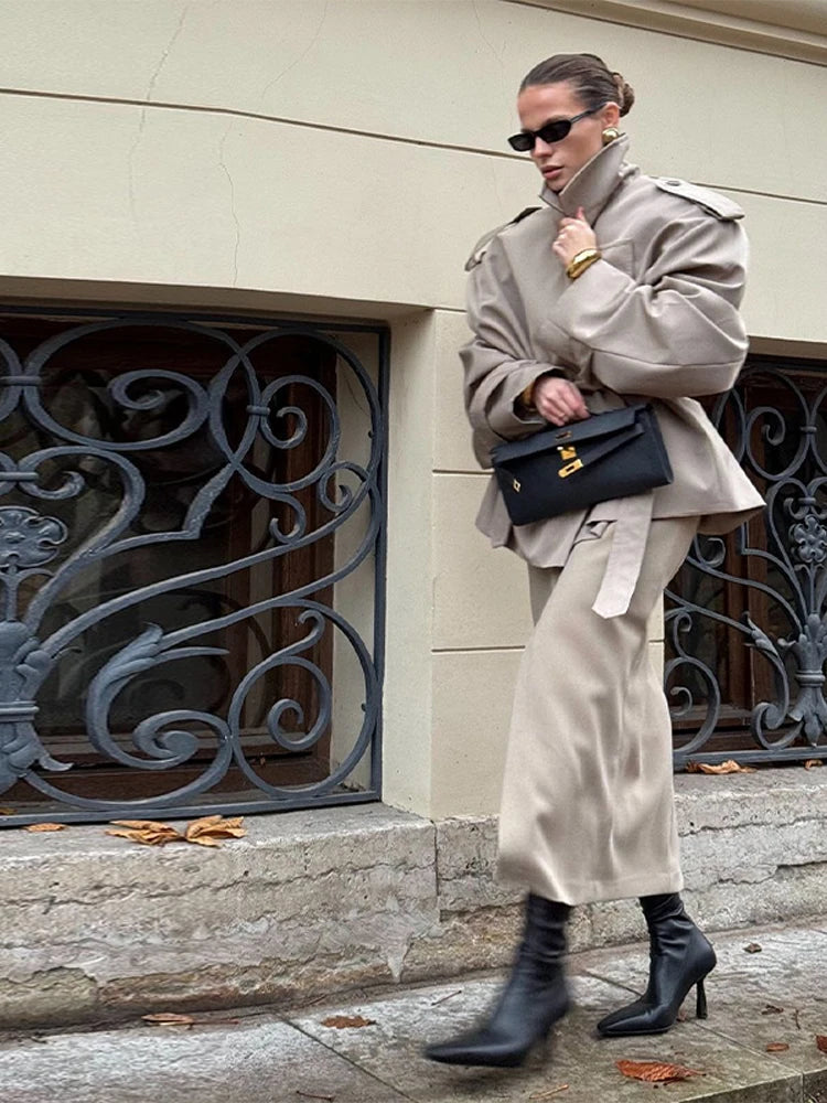 Sienna | Women's Vintage Short Trench Coat – Chic Turn-Down Collar Jacket with Shoulder Pads