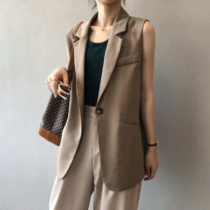 Women's Chic Summer Jacket with Pockets and Buttons - BritishElegance