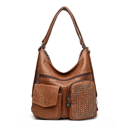 Vintpack - Studded leather backpack - Ideal for school and travel - Travel detail - Compact