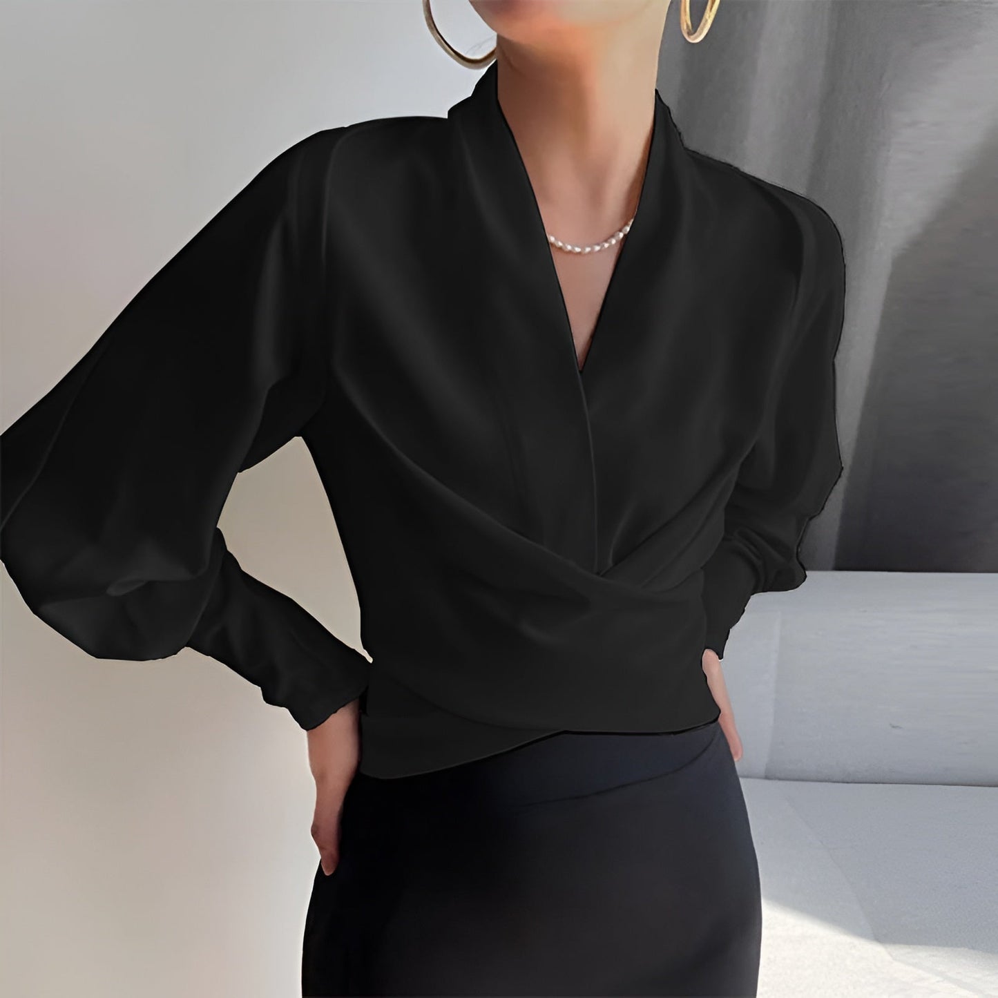 Ladies Elegant Puffed Sleeve Top