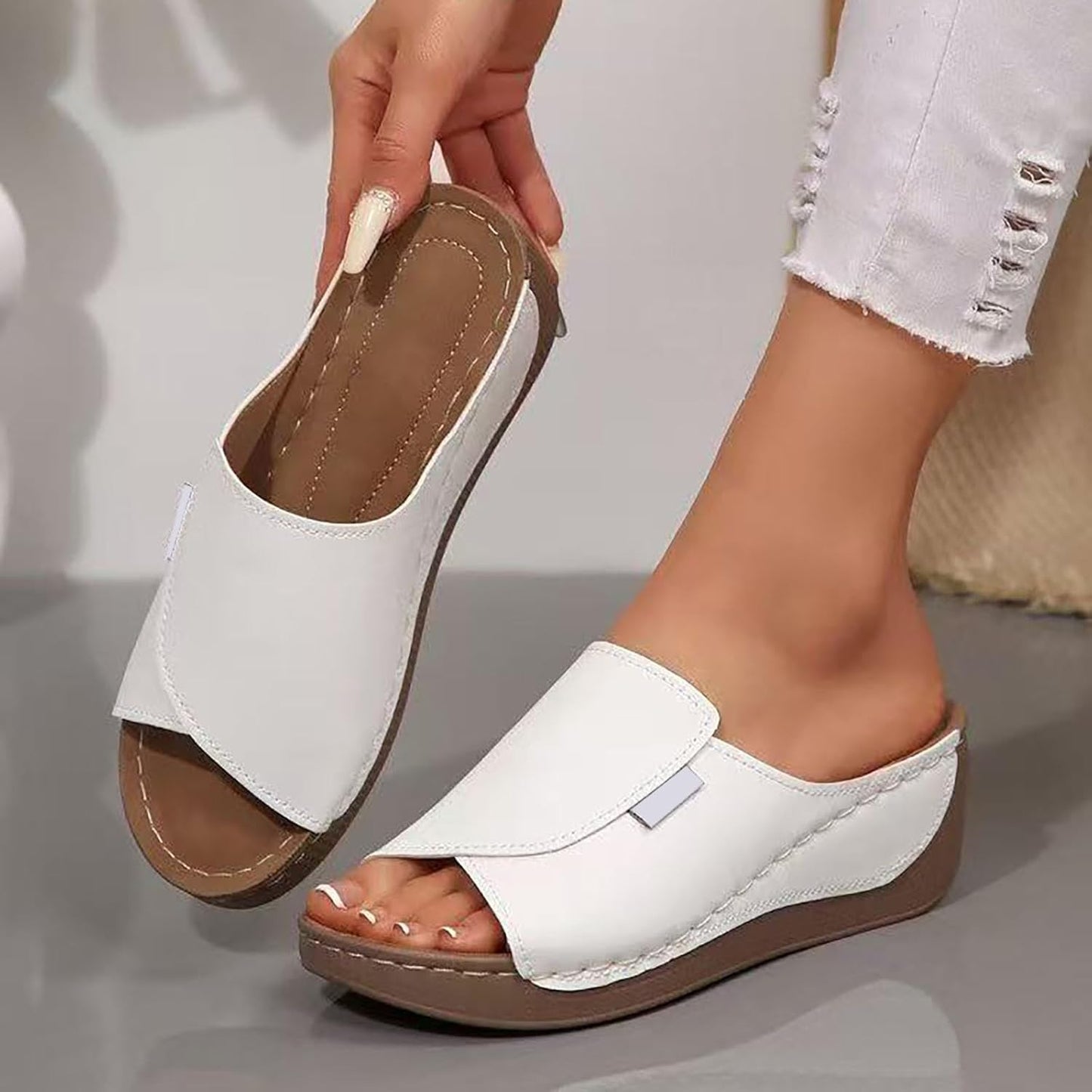 Relaxed Fit Daily Flat Sandals