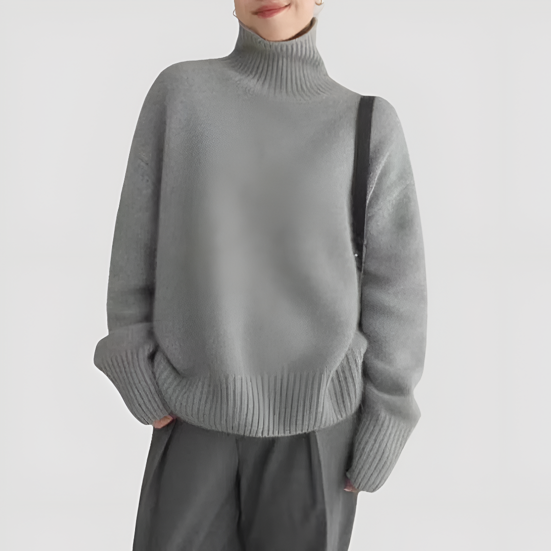 Soft Women's Cashmere Crew Neck Sweater