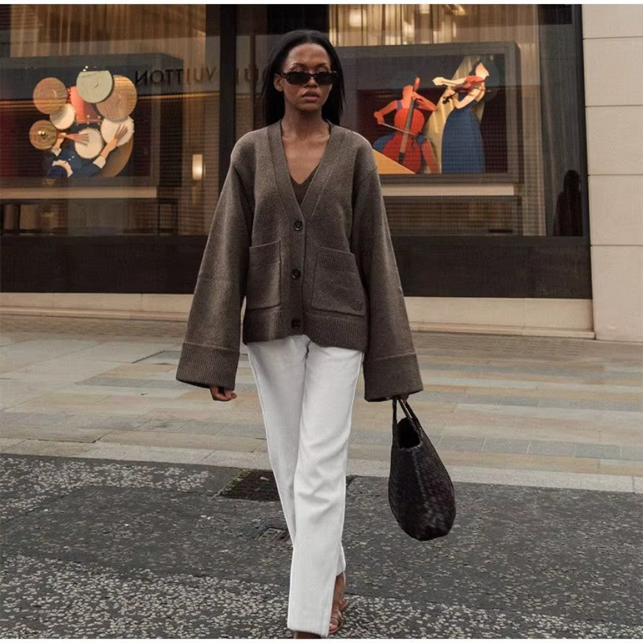 Women’s Elegant Cropped Knit Cardigan
