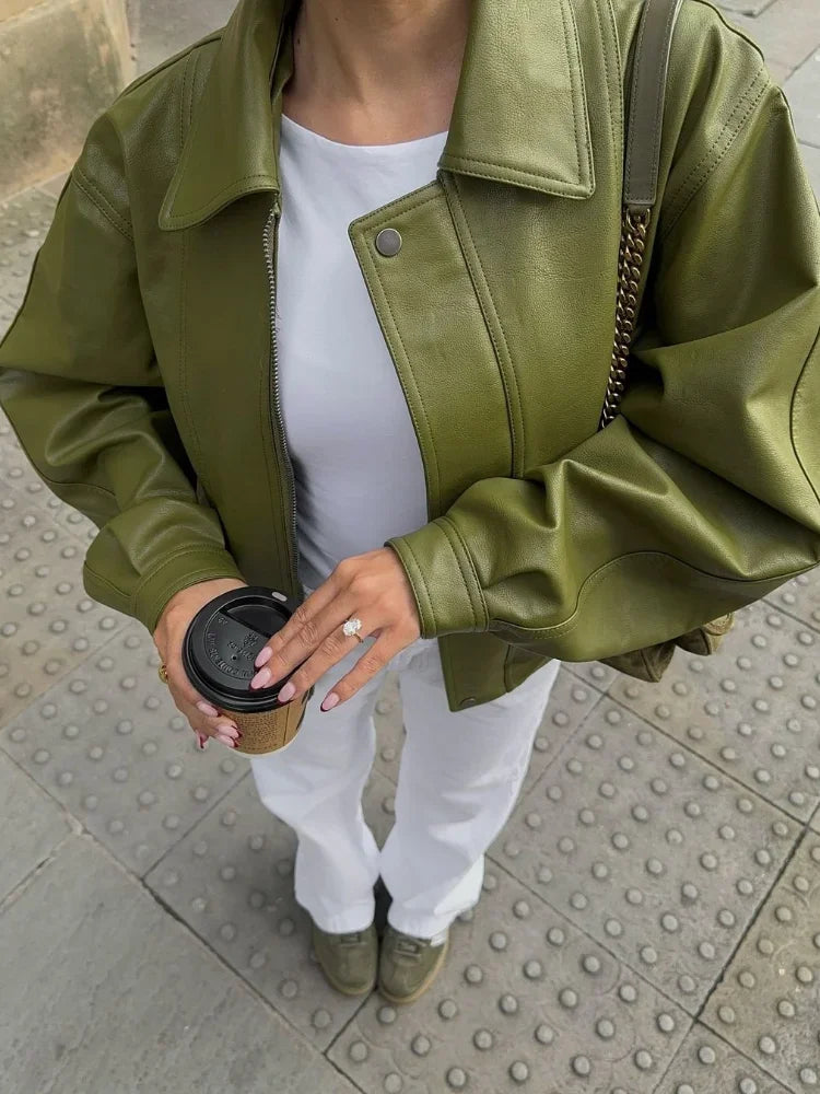 Jasmine | Women's Oversized Suede Winter Jacket with Zip Front and Flap Pockets