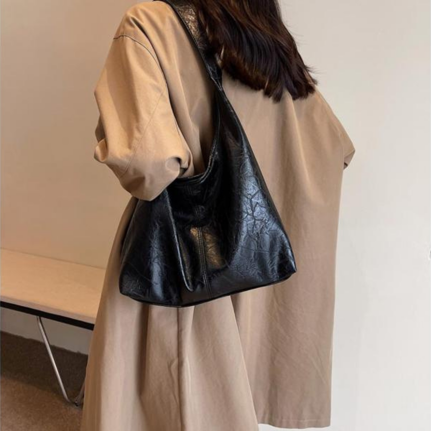 Classic Ladies Tote Bag with Lots of Pockets
