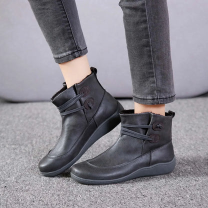Insulated Water Resistant Leather Ankle Boots