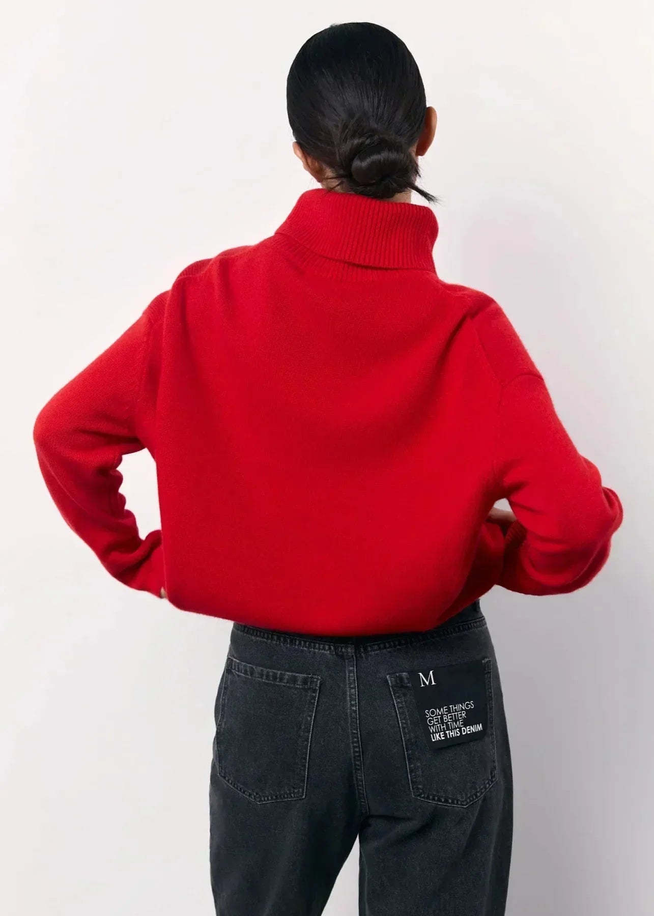 Women’s Knit Turtleneck Sweater – Oversized Fit – Wool Blend – Cropped Ribbed Hem