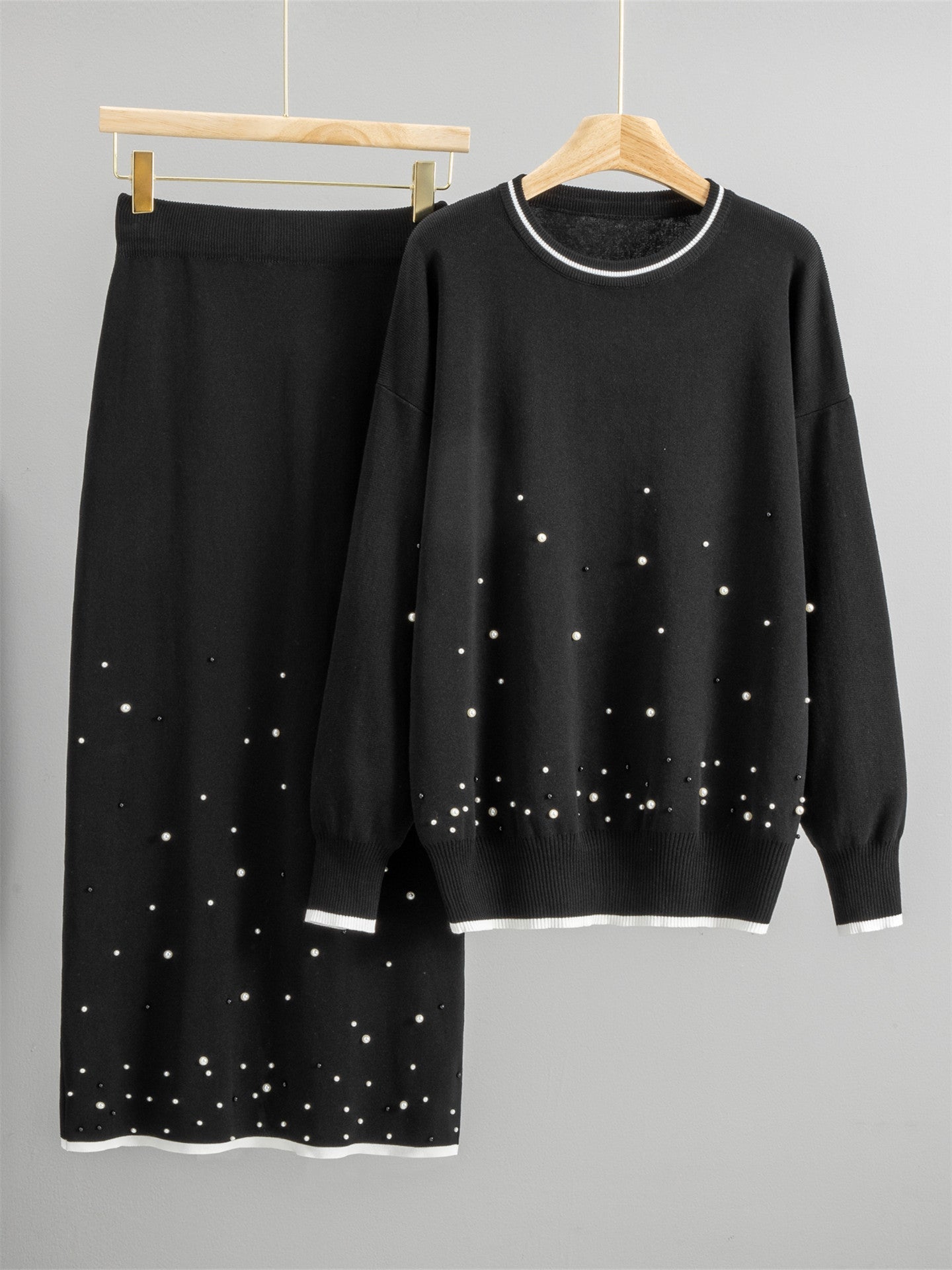Women’s Knitted Two-Piece Set – Beaded Detail – Loose Fit Top – Slim Midi Skirt
