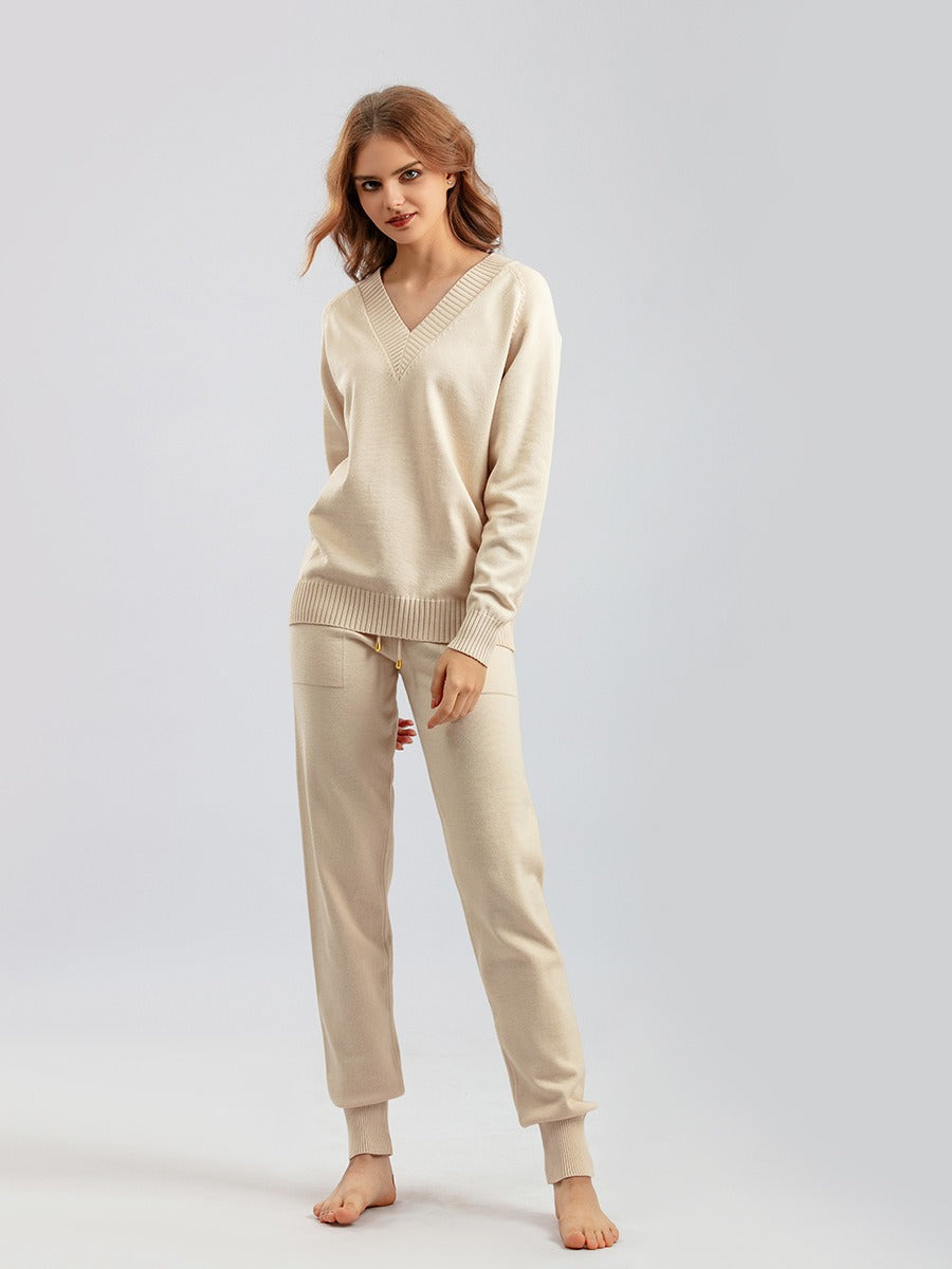 Women’s Two-Piece Set – Knit V-Neck Pullover Sweater – Ribbed Harem Joggers – Relaxed Fit