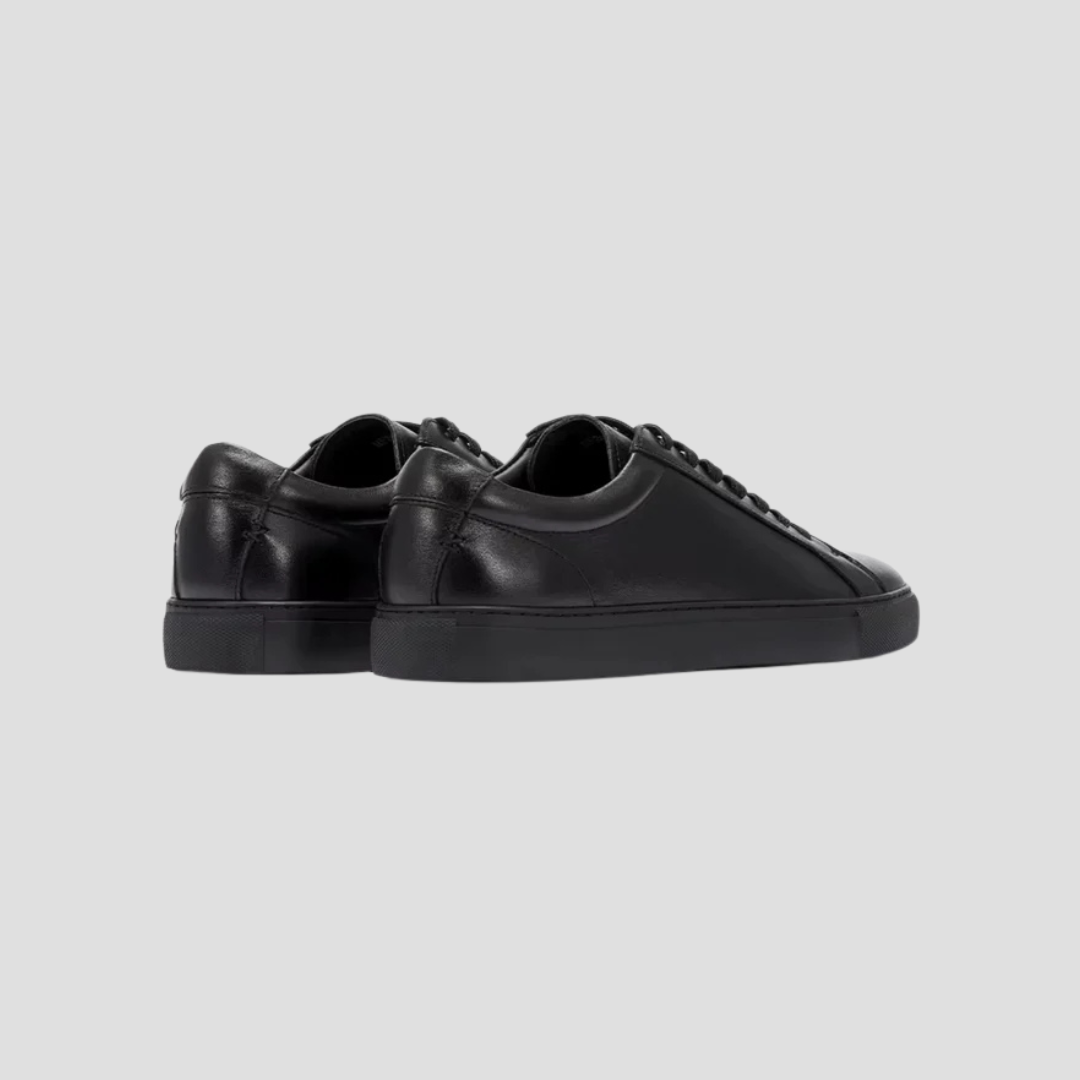 Men’s Sleek Low-Top Casual Sneakers