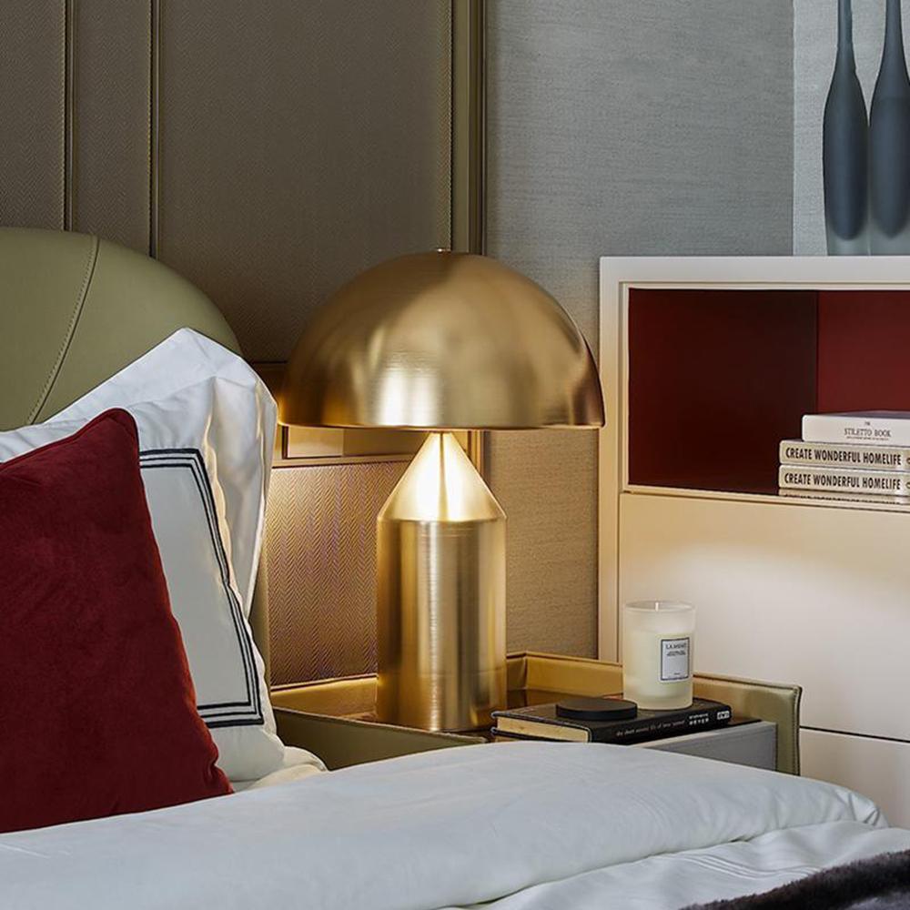 Stylish Metal Italian Table Lamp - BritishElegance