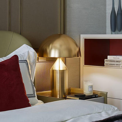 Stylish Metal Italian Table Lamp - BritishElegance