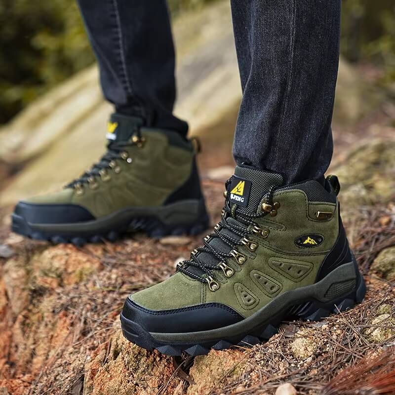 Outdoor leather boots, waterproof hiking shoes, Green