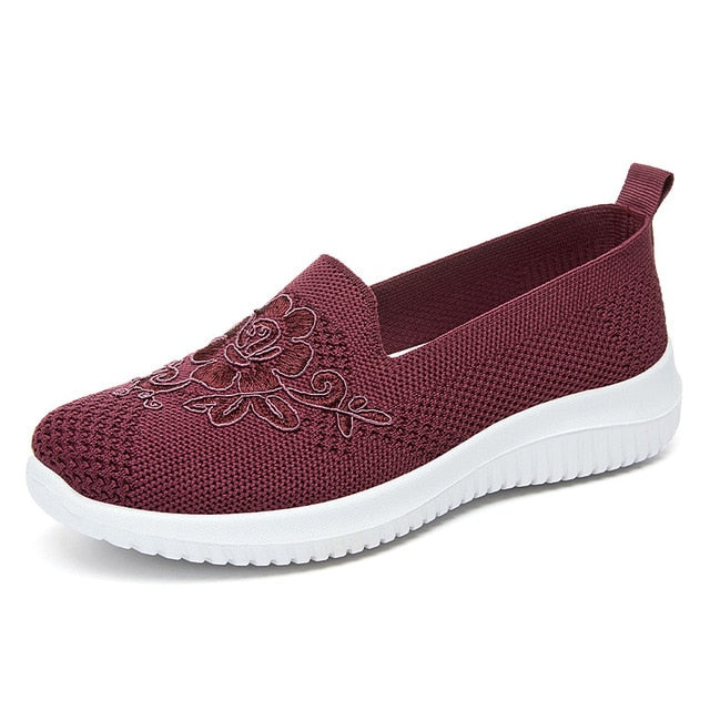 BreezeWalk Sandal | Breathable Ladies' Sandal with Embroidery
