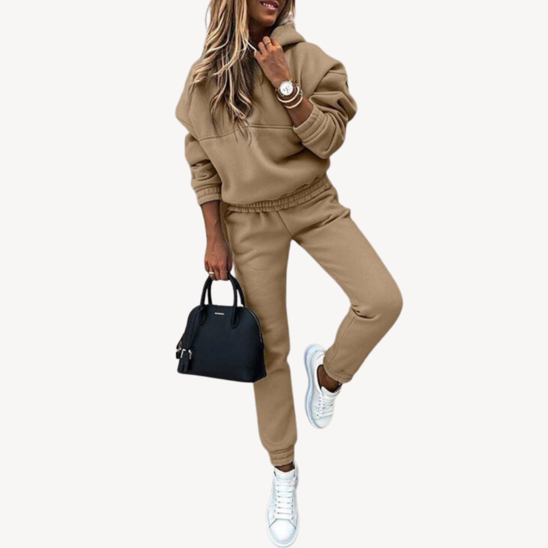 Women’s Sweatshirt & Pants Set