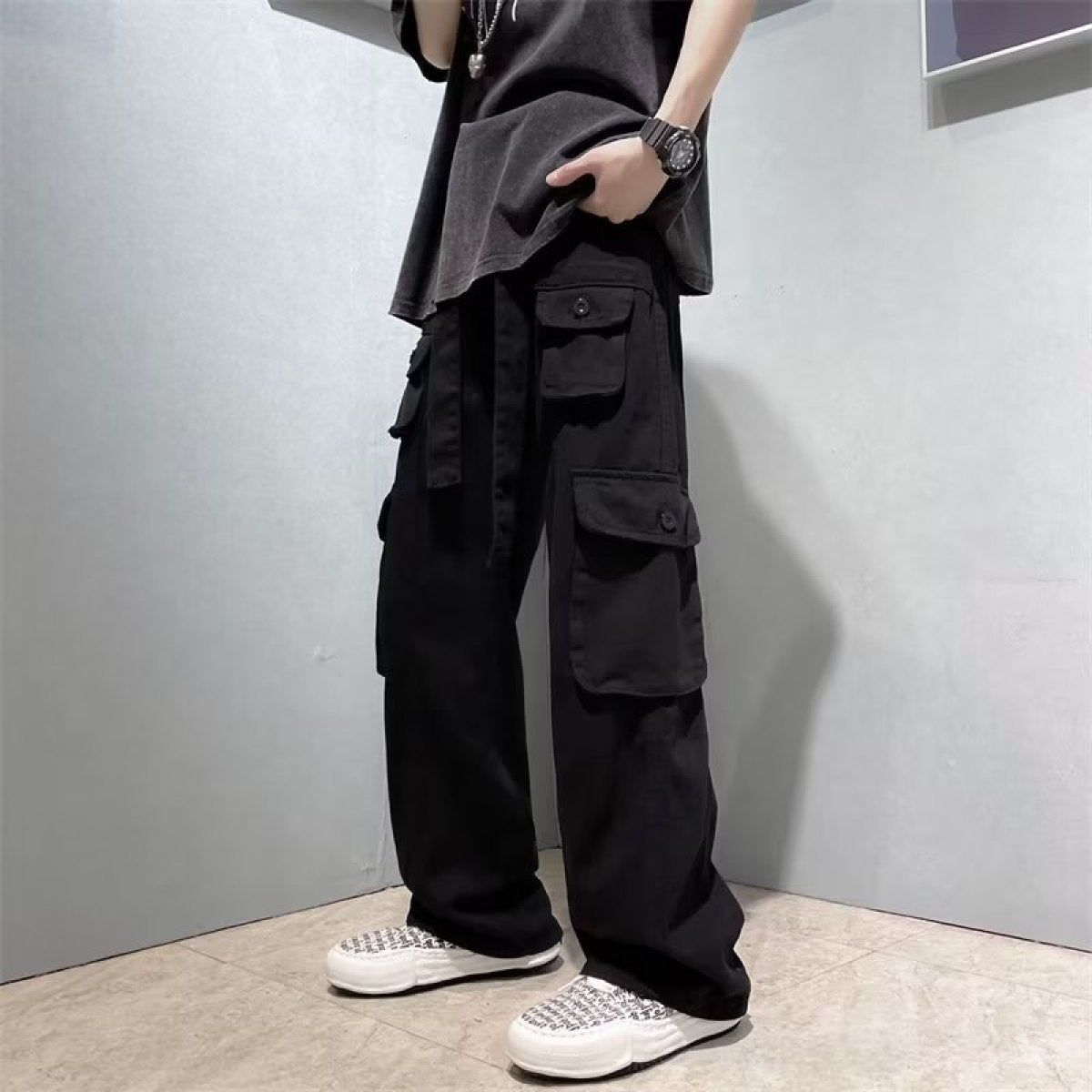Comfortable Black Straight Leg Cargo Pants for Men - BritishElegance