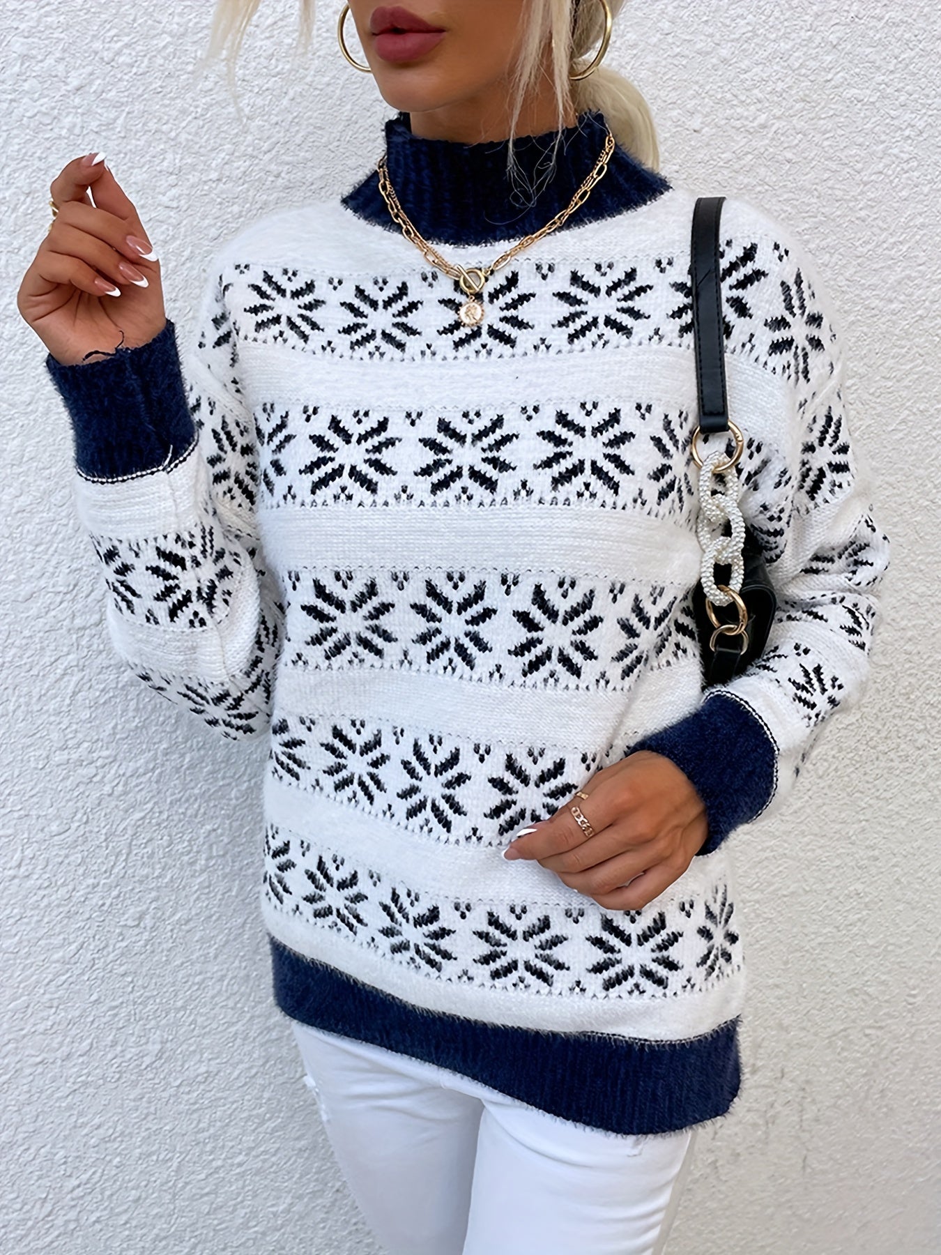 Christmas Pattern Sweater - Holly