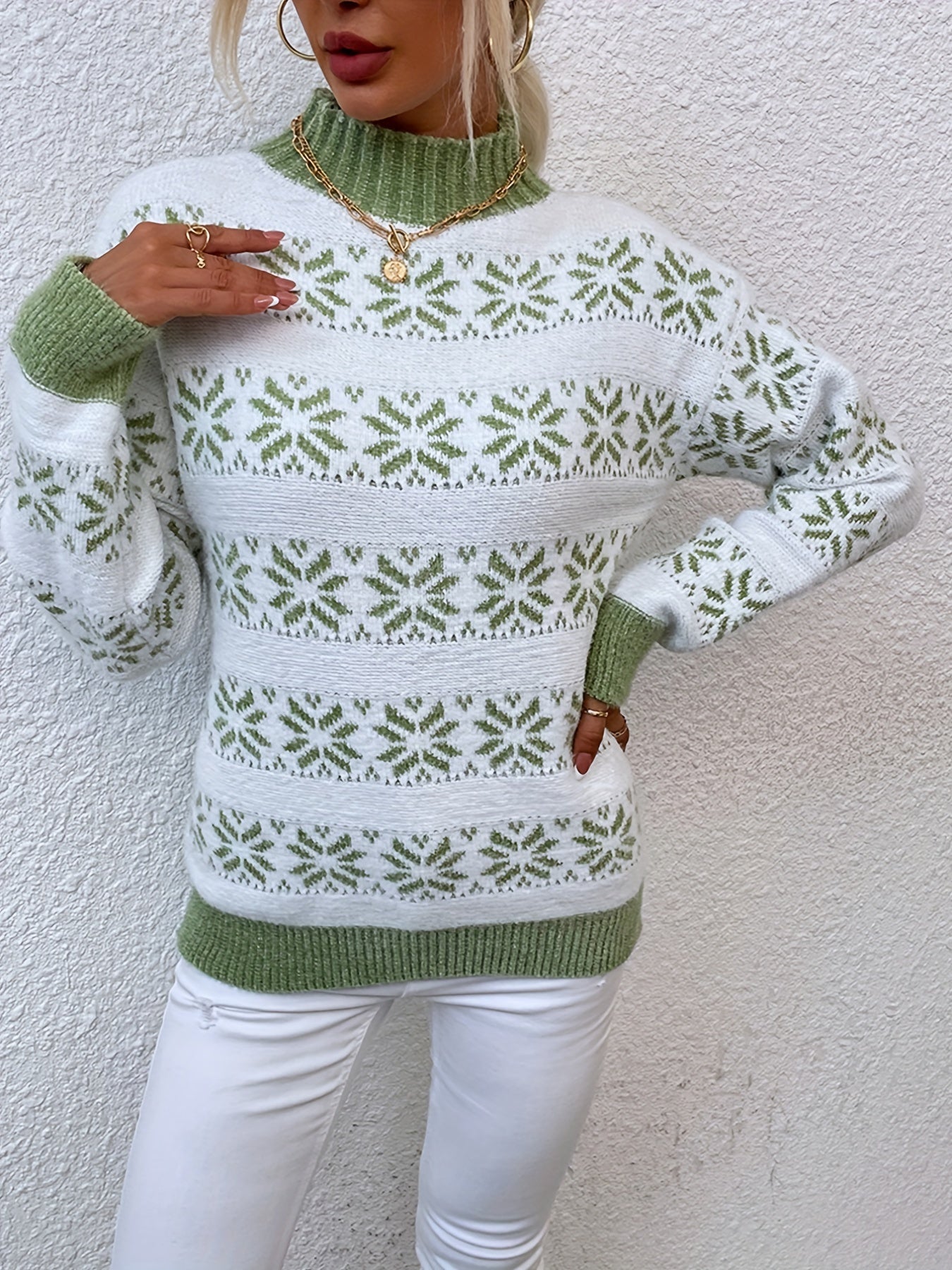 Christmas Pattern Sweater - Holly