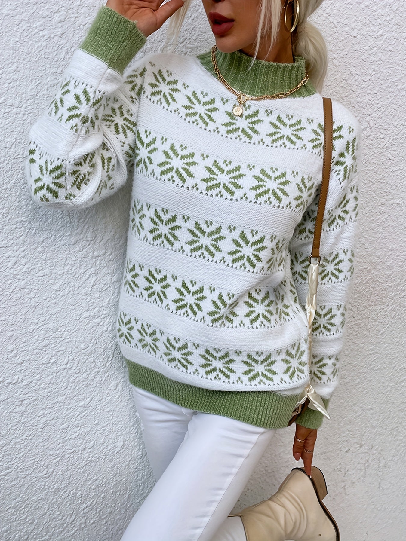 Christmas Pattern Sweater - Holly