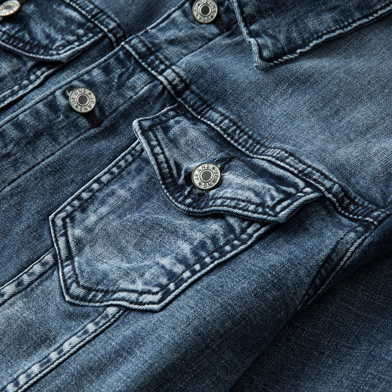 Men’s Classic Trucker Style Denim Jacket