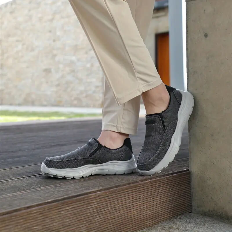 Classic - Comfort Orthopaedic Slip-on Black