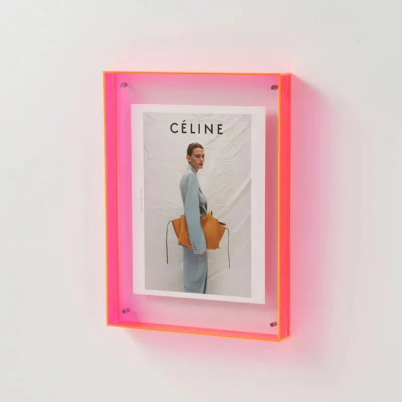 Stylish Clear Picture Frame Wall Mount Display