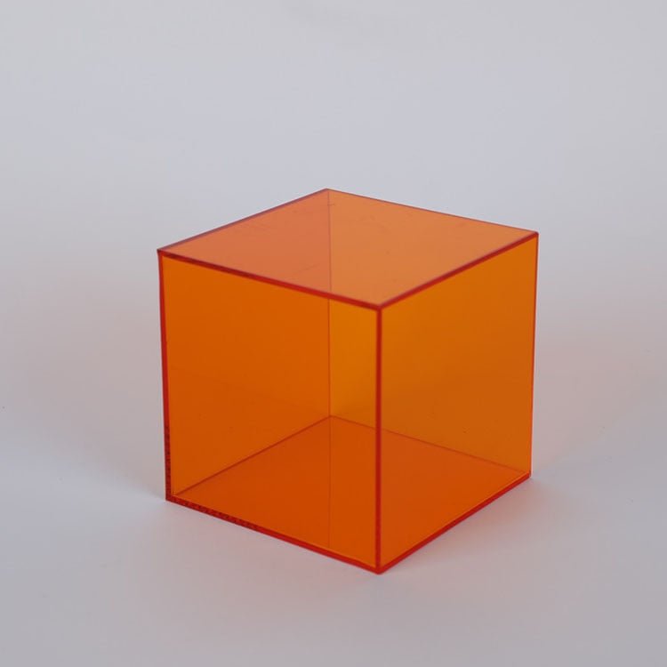 Clear Plastic Showcase Box for Figurines and Keepsakes