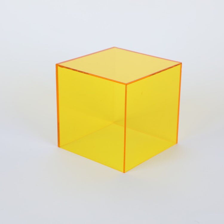 Clear Plastic Showcase Box for Figurines and Keepsakes