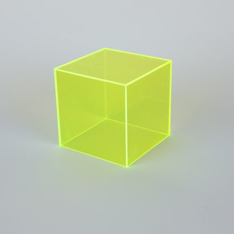 Clear Plastic Showcase Box for Figurines and Keepsakes