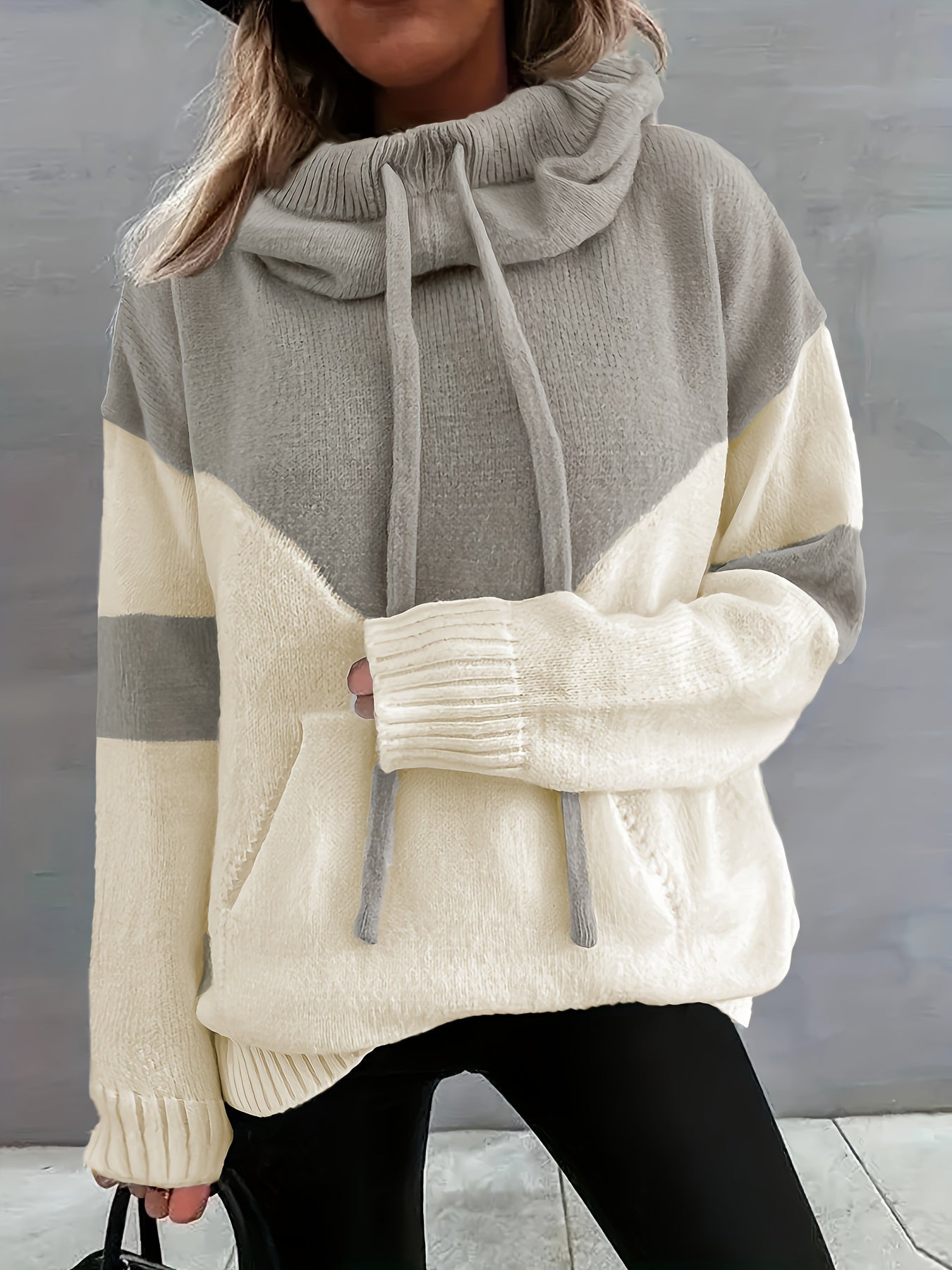 Comfortable Hoodie with Drawstring – Maya