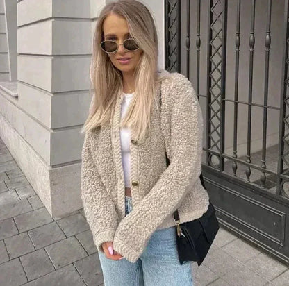 CozyTeddy | Ultra Soft Cardigan Vest - Perfect for Cosy Winter Evenings