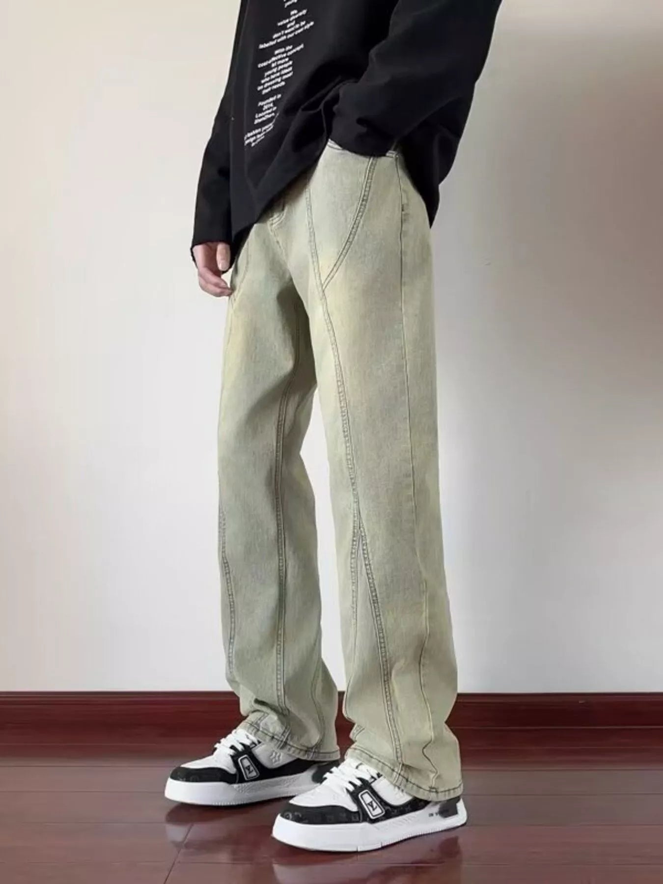 Relaxed Fit Straight Leg Men's Jeans - BritishElegance