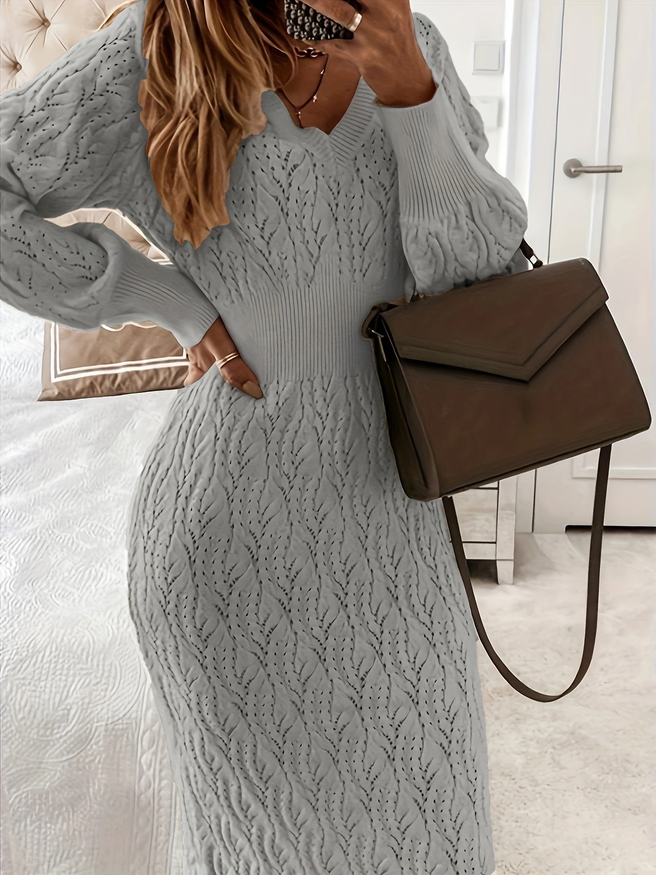 Elegant Women's Long Sleeve V Neck Midi Dress