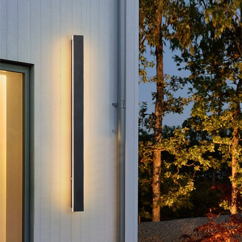 Bright Adjustable Outdoor LED Wall Lamp