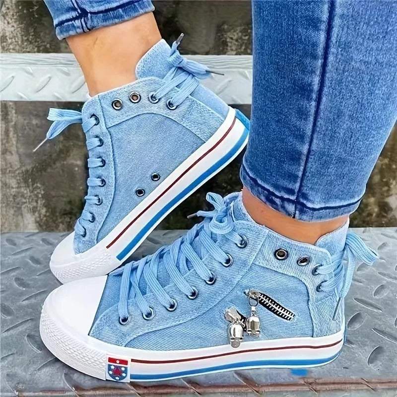 Trendy Urban Sneaker Jeans with Zipper Detail