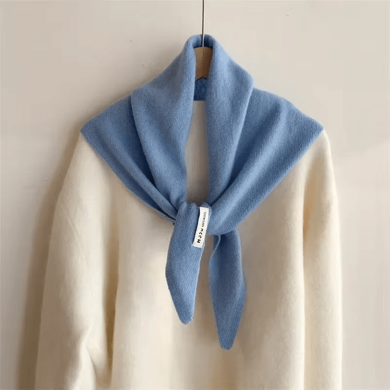 CosyWrap – Niche Wool Triangular Knitted Scarf for Women as a Headscarf or Warm Wrap