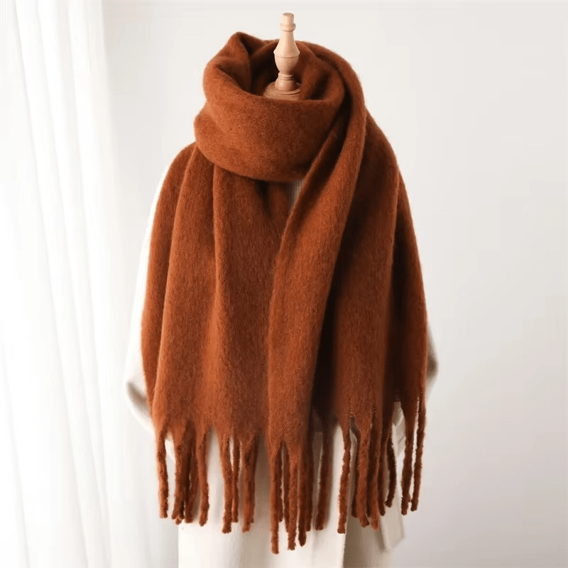 CosyCharm – Soft cashmere scarf with tassels for warm winter days