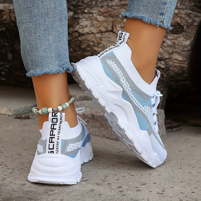 Casual sneakers for women - flexible and breathable for every day