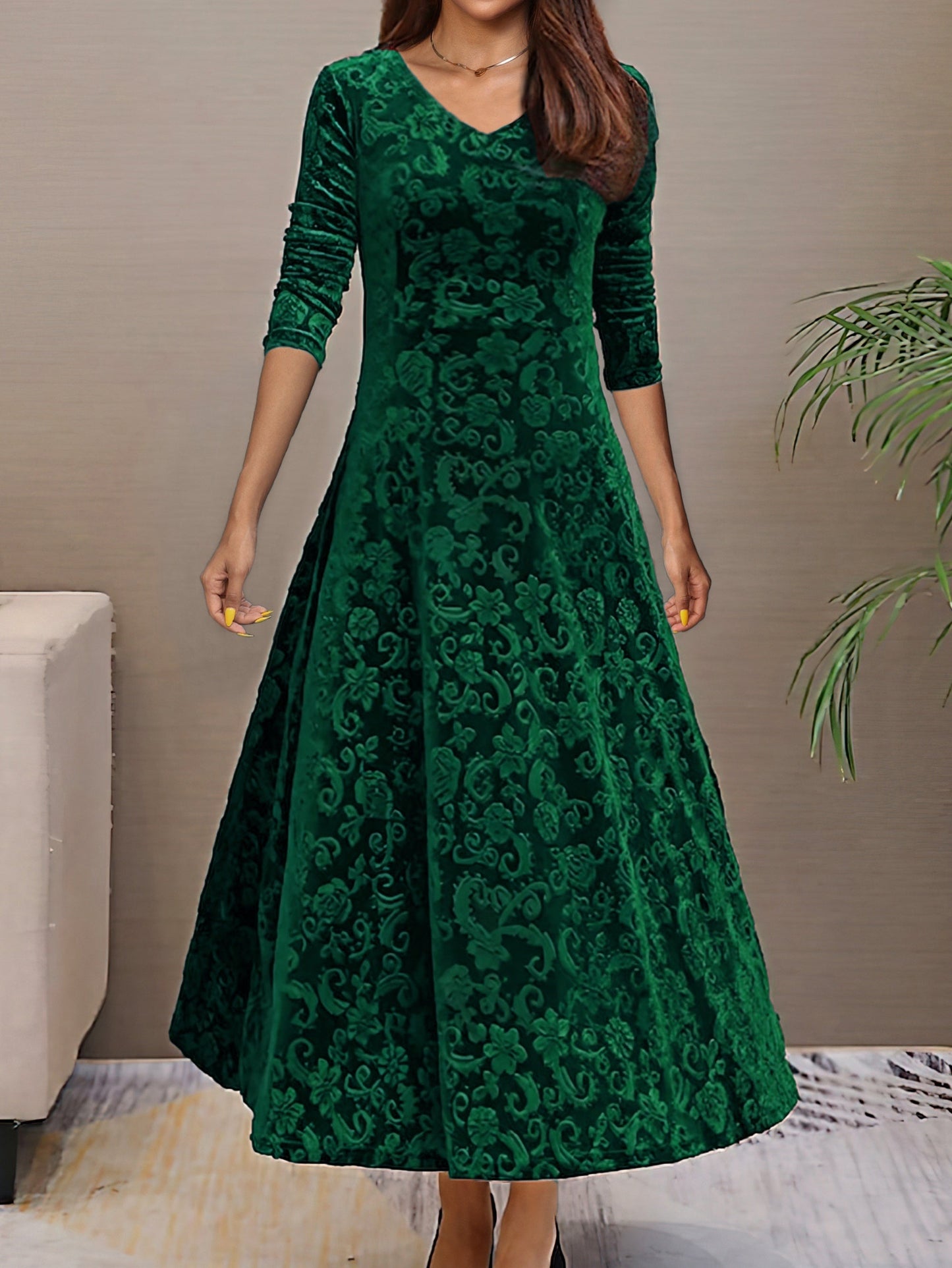 Elegant Women's Velvet Long Sleeve Floral Evening Dress