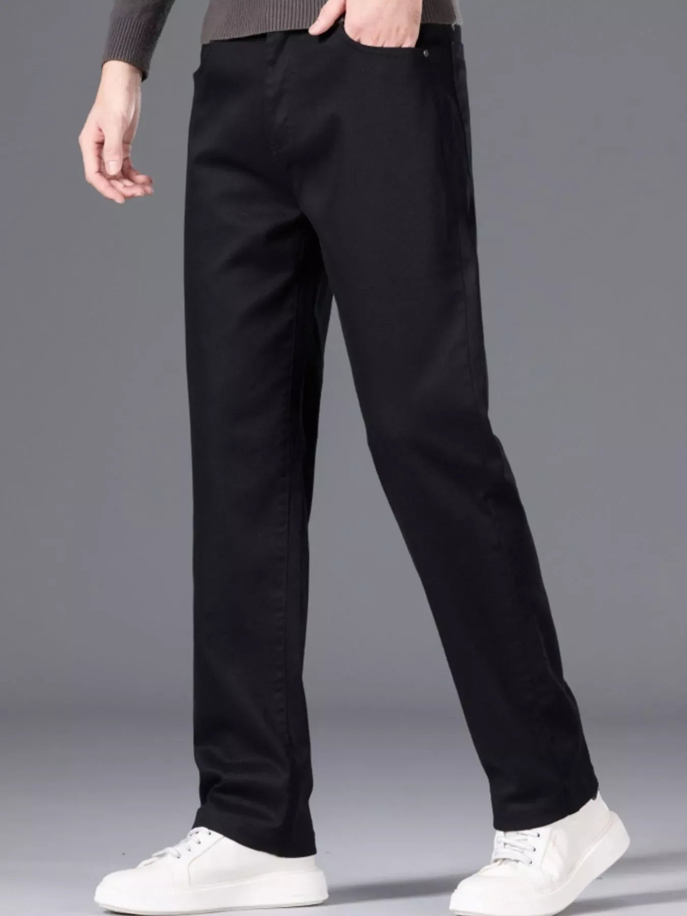 Classic Fit Men's Straight Jeans Pants