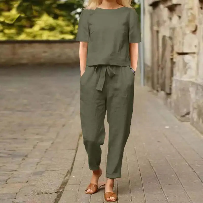 Elegant Women's Jumpsuit Outfit