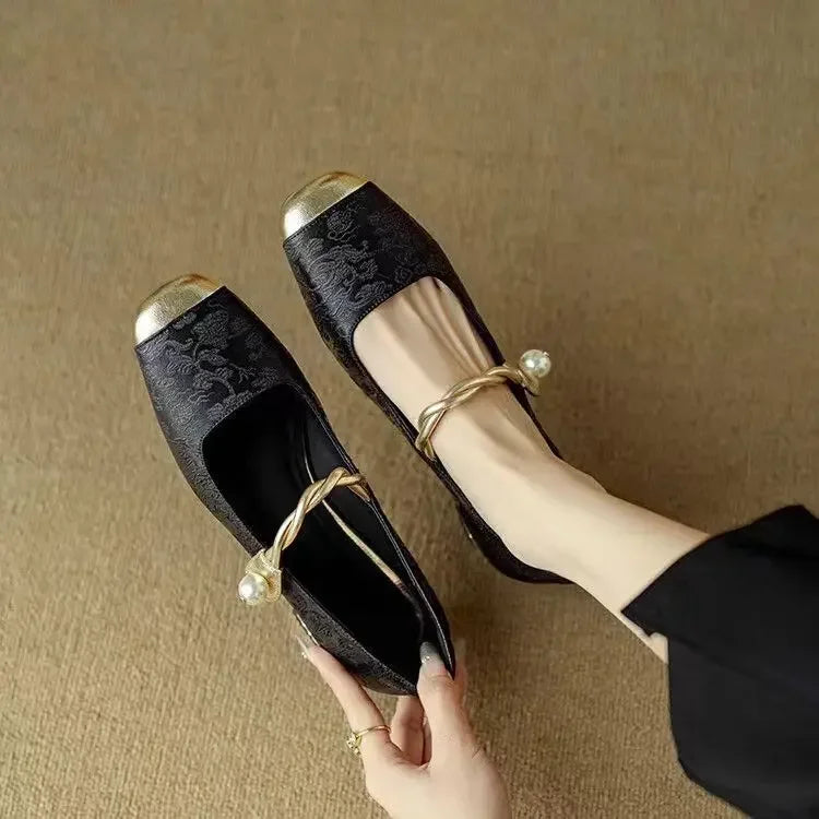 Corinna – Timeless Women’s Classic Pumps