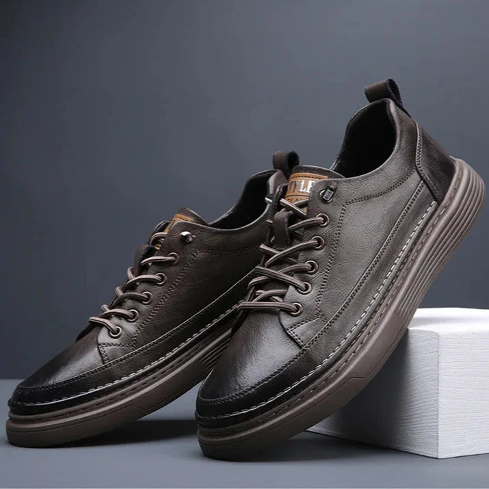 Vincen Sneakers